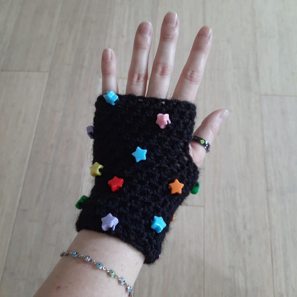 Crochet Fingerless Gloves (Rainbow Star Pony Beads)